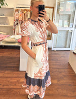 Zurich Button Down Midi Dress in White/Rust Print